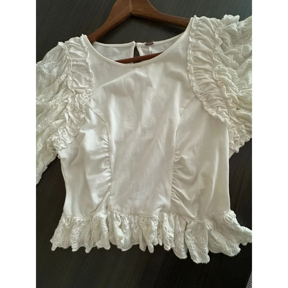 Free People REVOLVE Olivia Top White Textured Puff Sleeve Cropped Blouse Women M